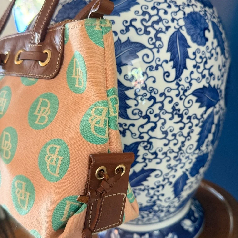 Vintage Dooney & Bourke Peach & Green Logo Polka Dot Pattern Shoulder Bag - Picture 5 of 9